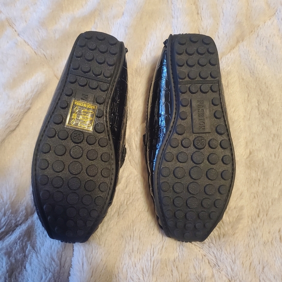 Dress shoes for kids/ toddler size 26 size 7 bkack - Picture 6 of 7